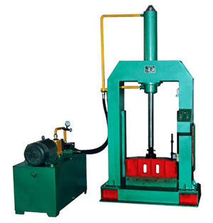 【600型橡膠數(shù)控膠條機,液壓切條機】價格,廠家,圖片,切膠機,河北邢臺宏遠機械制造-